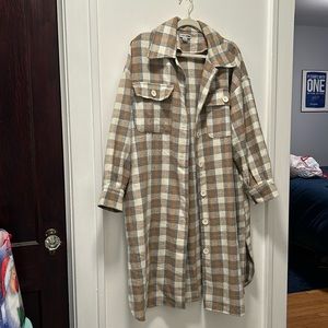 Women’s Size Small Duster Length Button Down Flannel Shacket with Pockets